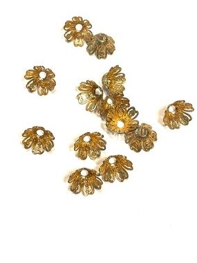 13 11mm Gold Tone Bead Caps
